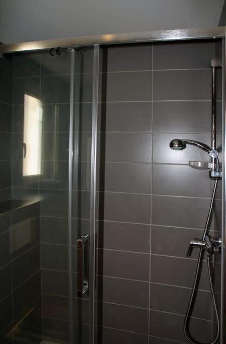 Appart Dans Maison 2 Km De La Plage Villeneuve-Loubet Extérieur photo